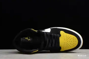 071 TOE JORDAN AIR 1 WHITE YELLOW 852542 BLACK 0531